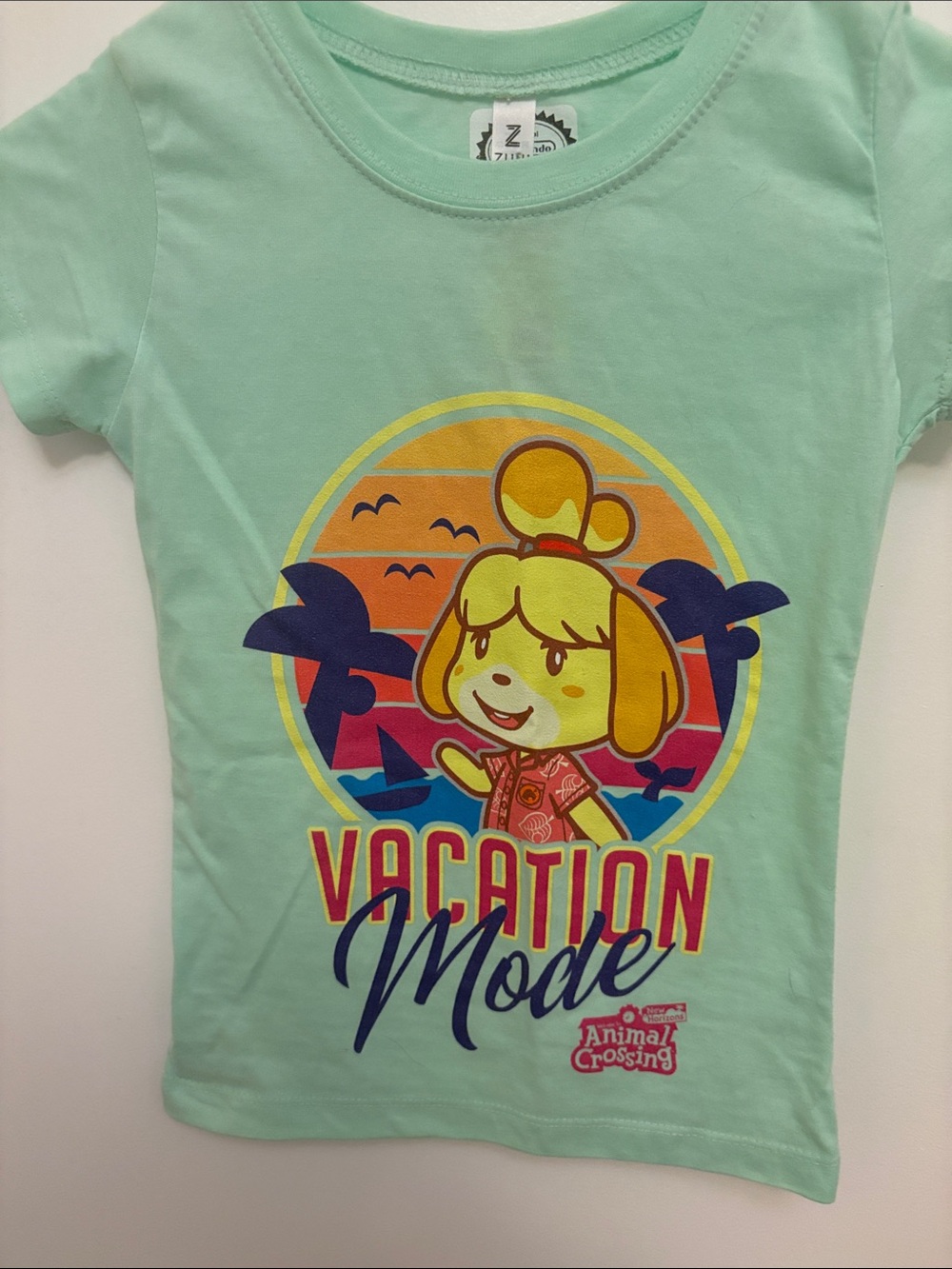 Nintendo girls Animal Crossing tshirt. Sz S NWT